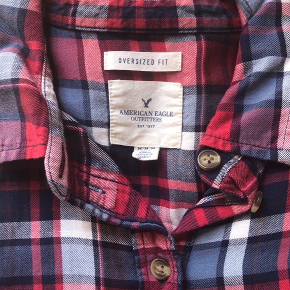 American Eagle (Oversized Fit) Button Up - Picture 3 of 3